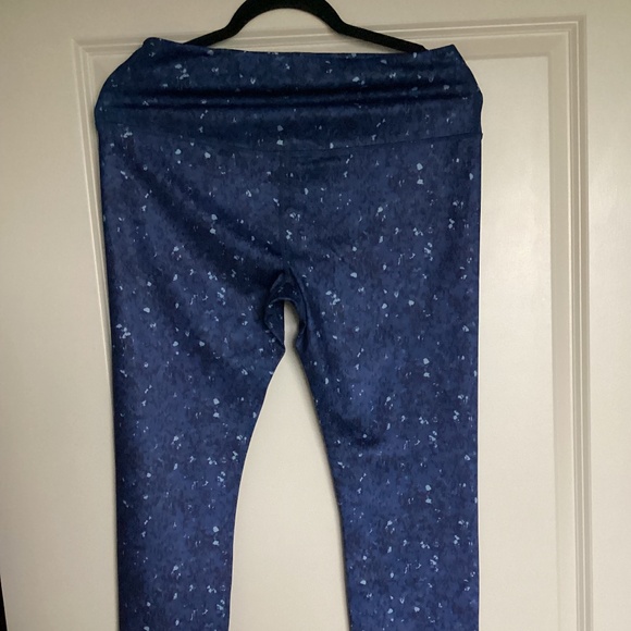 NZ ACTIVE by NIC+ZOE Spotted Blues High Waist Leggings, size L - Picture 10 of 13